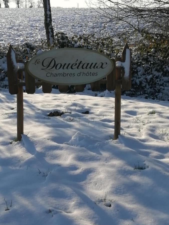 Le Douetaux Chambres D'Hotes La Baussaine 外观 照片