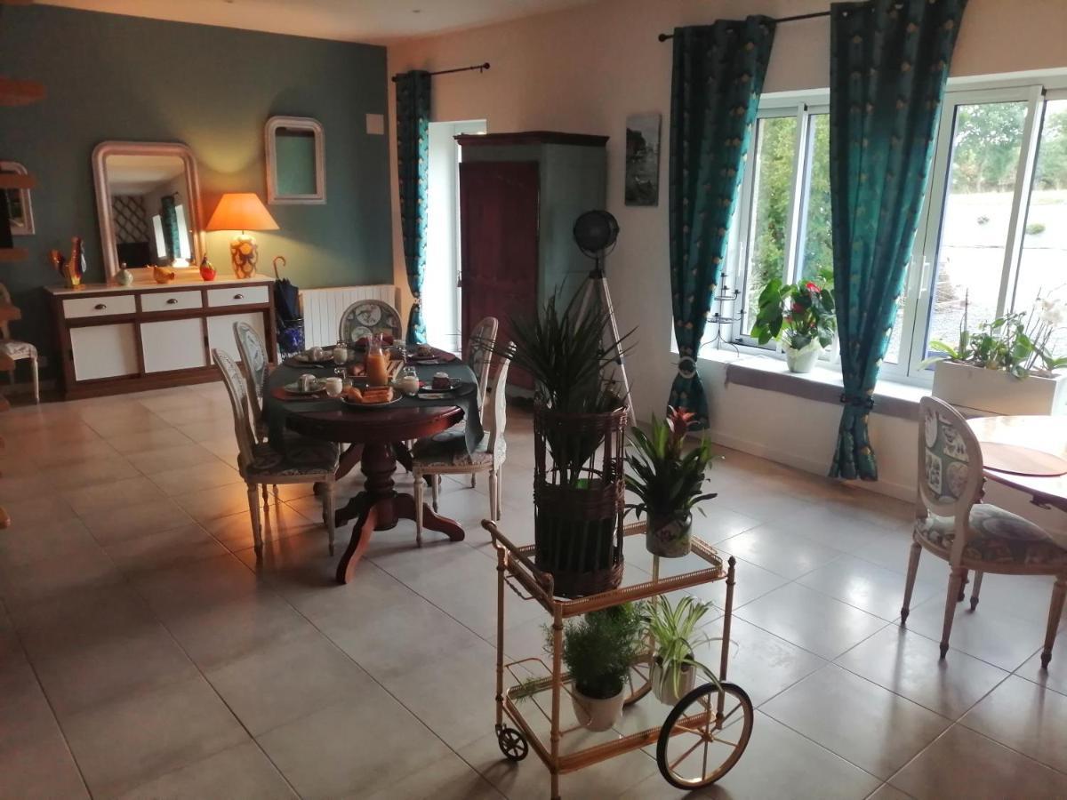 Le Douetaux Chambres D'Hotes La Baussaine 外观 照片