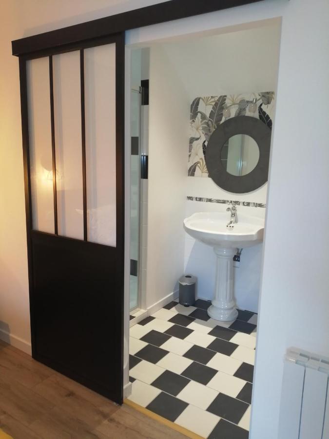 Le Douetaux Chambres D'Hotes La Baussaine 外观 照片