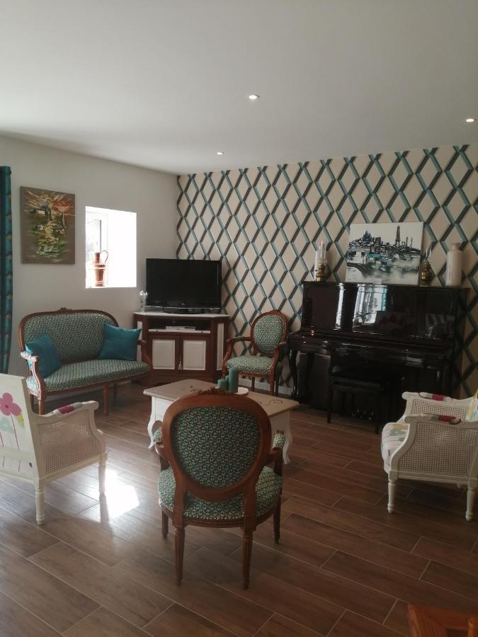 Le Douetaux Chambres D'Hotes La Baussaine 外观 照片