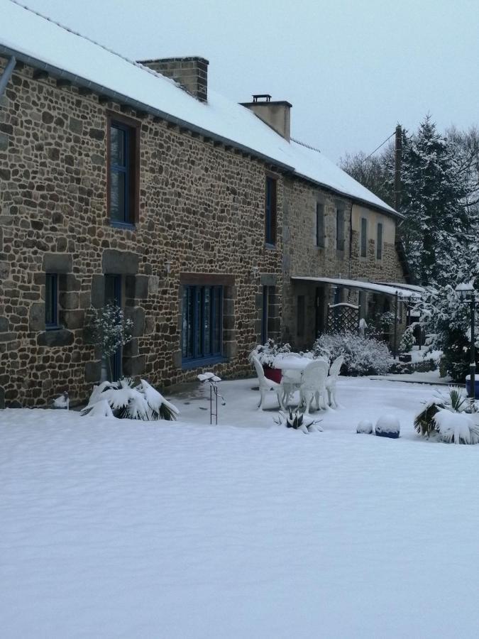 Le Douetaux Chambres D'Hotes La Baussaine 外观 照片